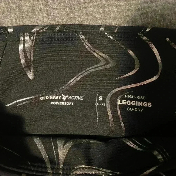 Old Navy Leggings Girls Size S 6-7 black high rise active powersoft - Picture 2 of 5